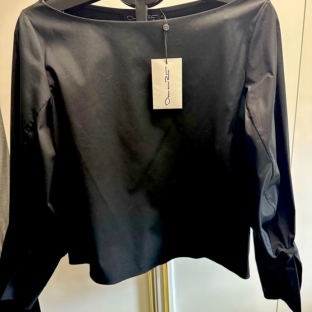 Oscar de la Renta Elegant Black Blouse